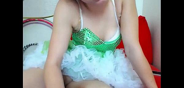  camskiwi.com hot babe cl cosplay as tinkerbell